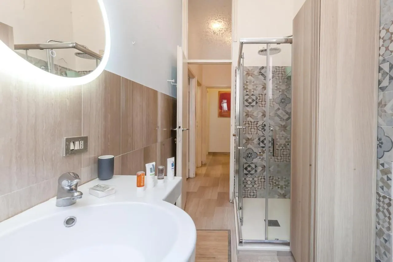 Penzion Double Room In The Center - 20 Min Walk From Duomo Milán